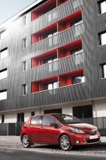 Toyota Yaris 2012 года